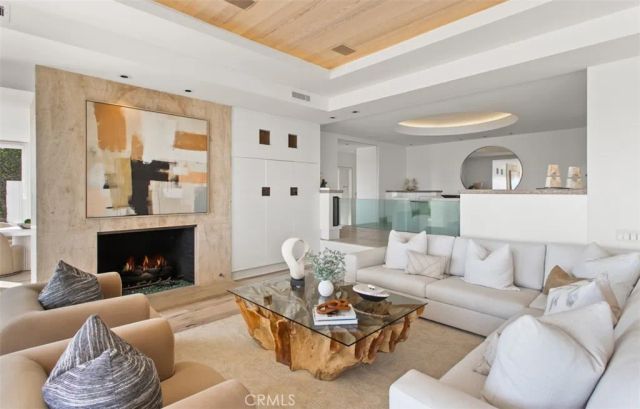 1535 Dolphin Terrace, Corona Del Mar, CA 92625