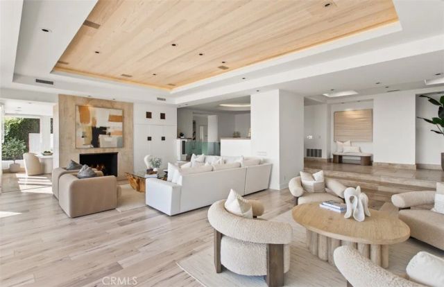 1535 Dolphin Terrace, Corona Del Mar, CA 92625