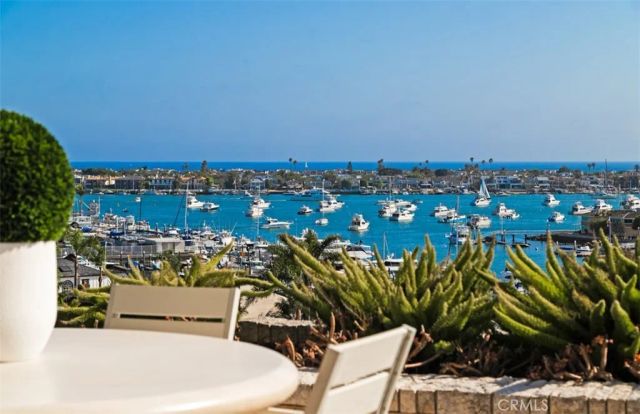 1535 Dolphin Terrace, Corona Del Mar, CA 92625