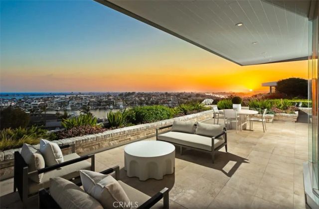 1535 Dolphin Terrace, Corona Del Mar, CA 92625