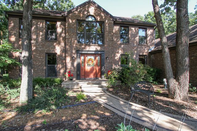 24530 Hummingbird Court, Barrington, IL 60010