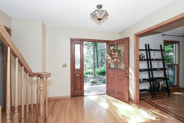 24530 Hummingbird Court, Barrington, IL 60010