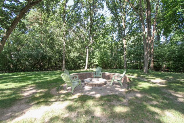 24530 Hummingbird Court, Barrington, IL 60010