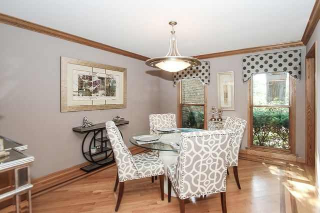24530 Hummingbird Court, Barrington, IL 60010