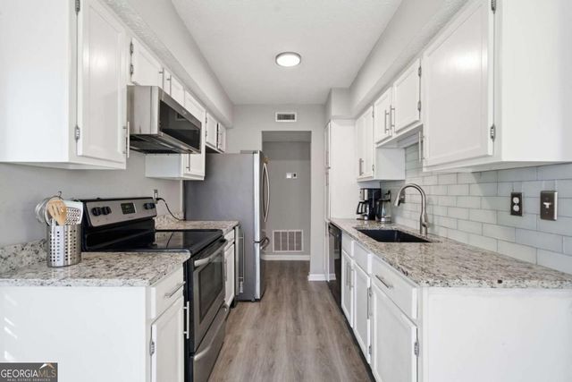 101 Glenleaf Drive, Peachtree Corners, GA 30092