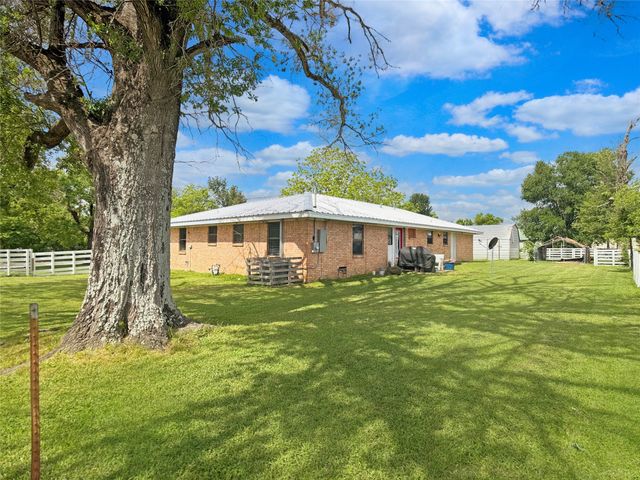 600 W Washington, Kosse, TX 76653