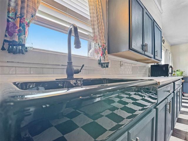 600 W Washington, Kosse, TX 76653