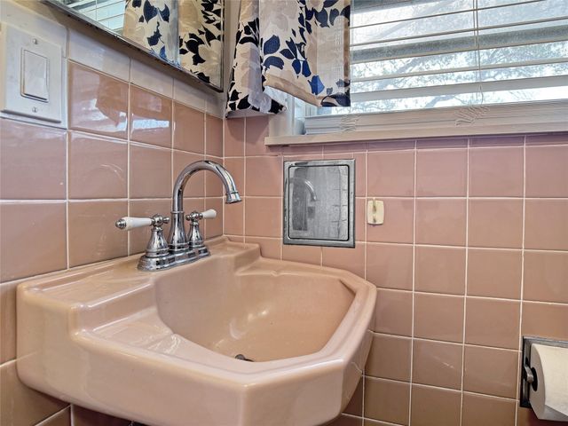 600 W Washington, Kosse, TX 76653
