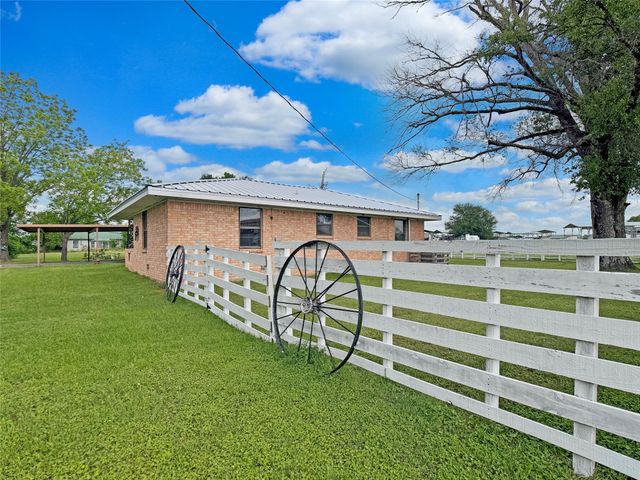 600 W Washington, Kosse, TX 76653