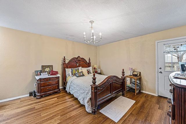 1214 Elm Court, Runaway Bay, TX 76426