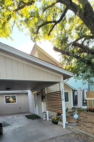 1214 Elm Court, Runaway Bay, TX 76426