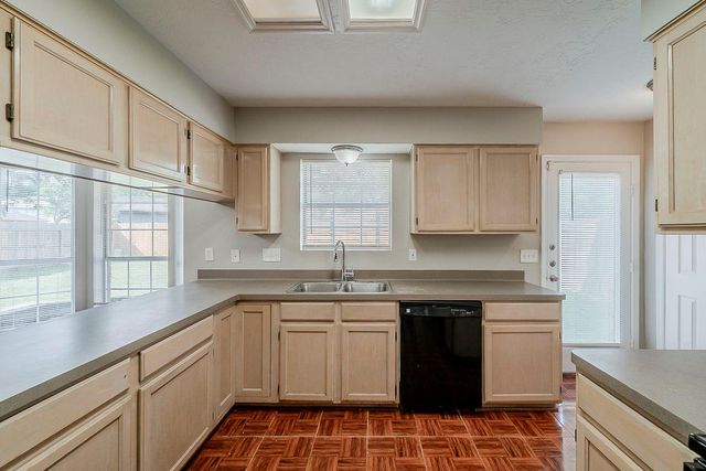 4122 Sablechase Drive, Houston, TX 77014