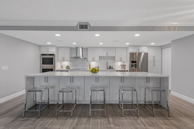 777 NE Bayshore Drive 705, Fort Lauderdale, FL 33304