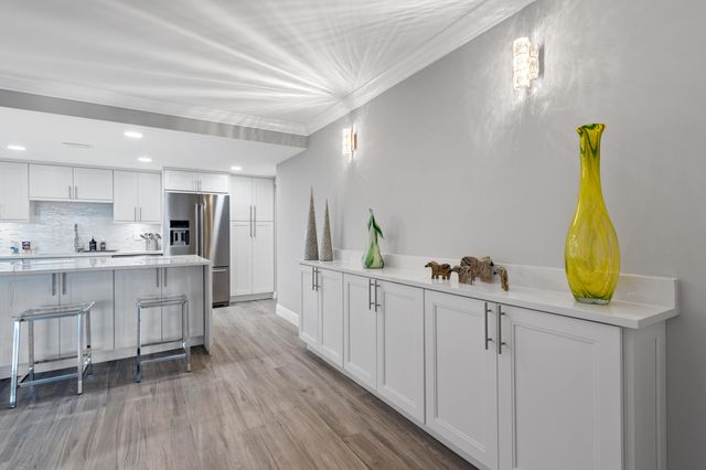 777 NE Bayshore Drive 705, Fort Lauderdale, FL 33304