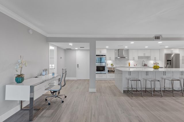 777 NE Bayshore Drive 705, Fort Lauderdale, FL 33304