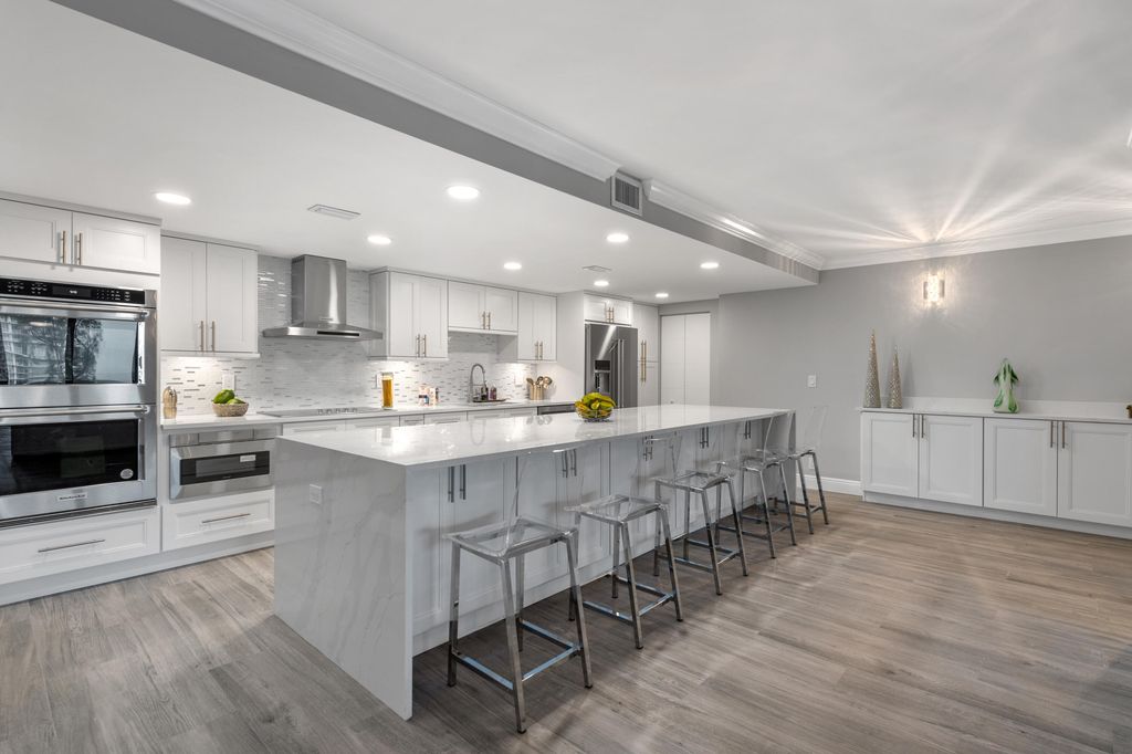 777 NE Bayshore Drive 705, Fort Lauderdale, FL 33304