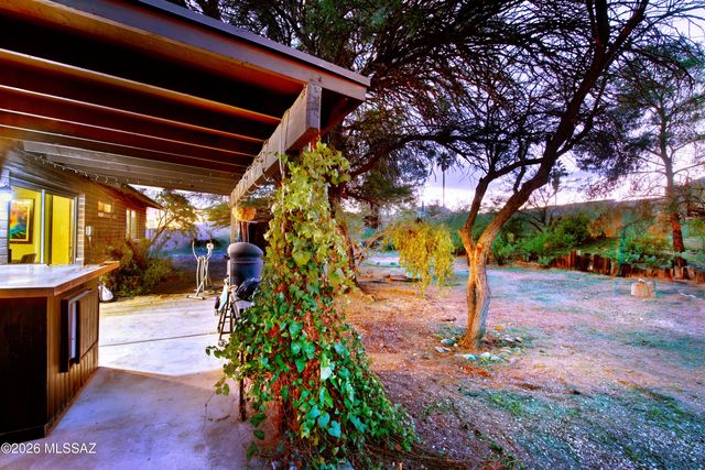 1444 S Shannon Road, Tucson, AZ 85713