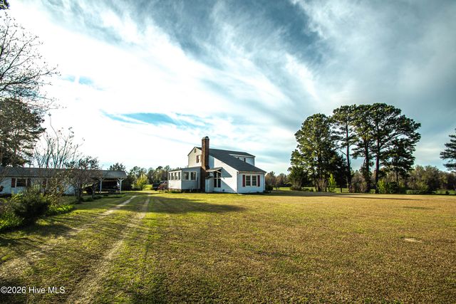 8564 S Nc 41 Highway, Wallace, NC 28466