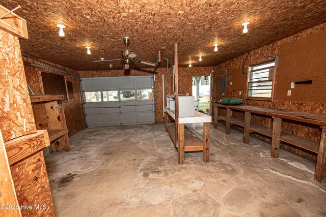 8564 S Nc 41 Highway, Wallace, NC 28466