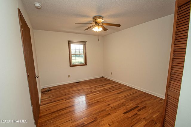 8564 S Nc 41 Highway, Wallace, NC 28466