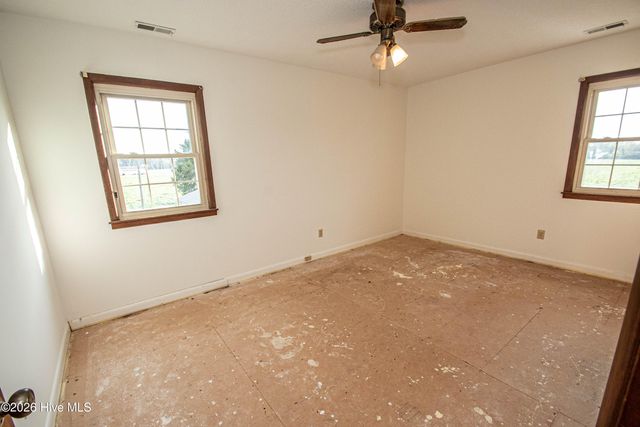 8564 S Nc 41 Highway, Wallace, NC 28466
