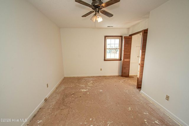8564 S Nc 41 Highway, Wallace, NC 28466