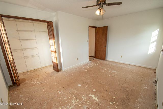 8564 S Nc 41 Highway, Wallace, NC 28466