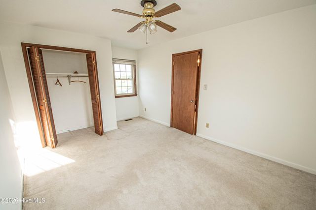 8564 S Nc 41 Highway, Wallace, NC 28466
