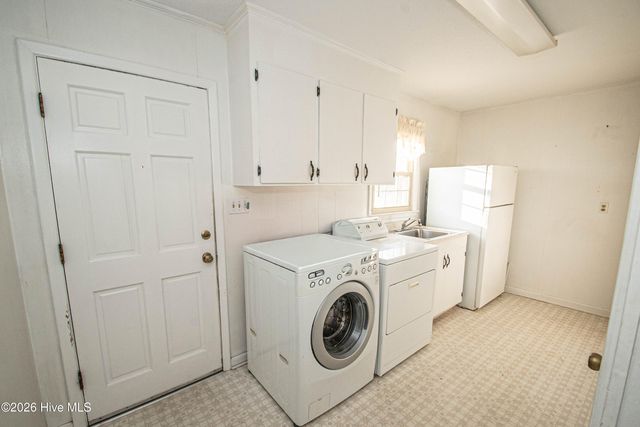 8564 S Nc 41 Highway, Wallace, NC 28466