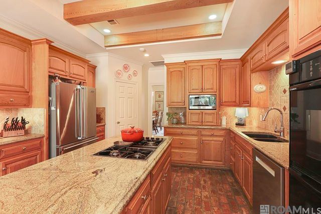 15457 Therese Ct, Prairieville, LA 70769