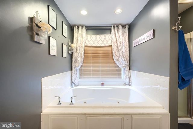 523 N REESER DR, York Haven, PA 17370