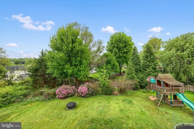 523 N REESER DR, York Haven, PA 17370