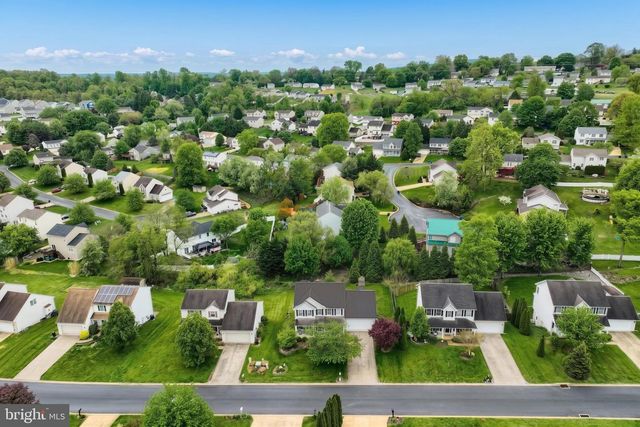 523 N REESER DR, York Haven, PA 17370