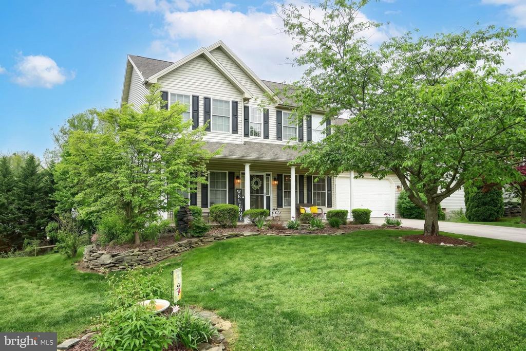 523 N REESER DR, York Haven, PA 17370
