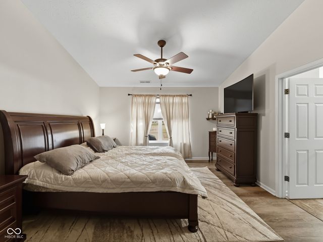 4339 W Parkway Court, New Palestine, IN 46163