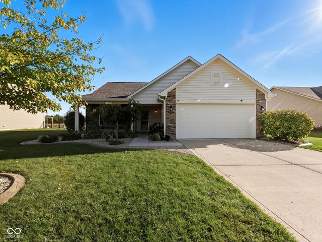 4339 W Parkway Court, New Palestine, IN 46163