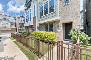 2739 Flowering Peach Lane, Dallas, TX 75212