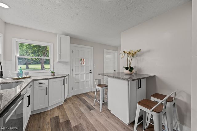 146 Spruce Drive NW, North Canton, OH 44720