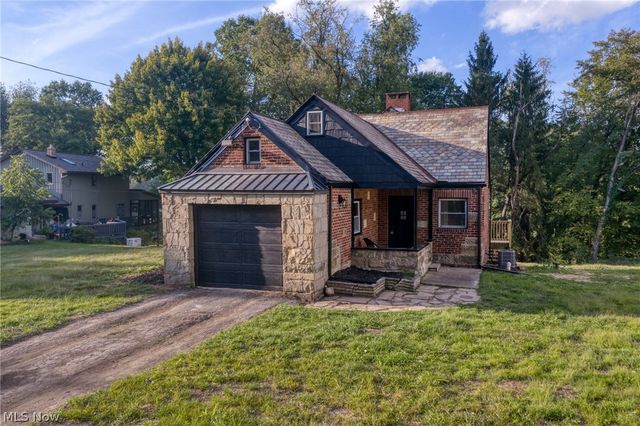 146 Spruce Drive NW, North Canton, OH 44720