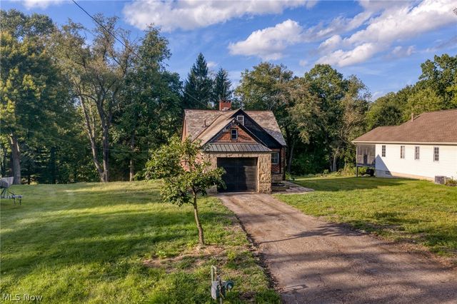 146 Spruce Drive NW, North Canton, OH 44720