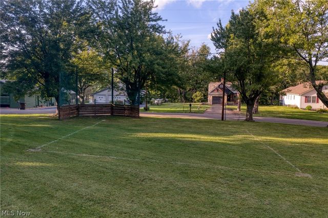 146 Spruce Drive NW, North Canton, OH 44720