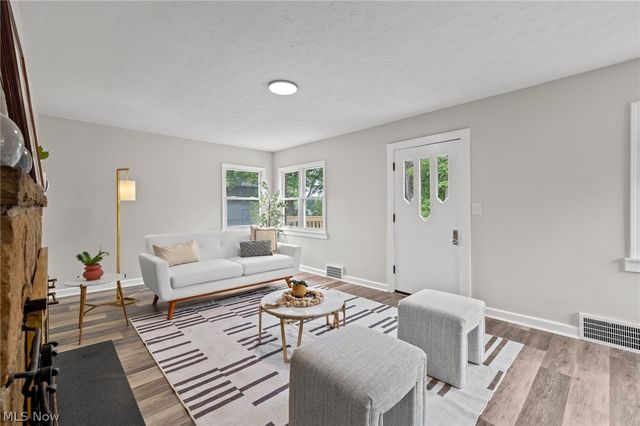 146 Spruce Drive NW, North Canton, OH 44720