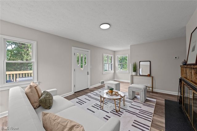 146 Spruce Drive NW, North Canton, OH 44720