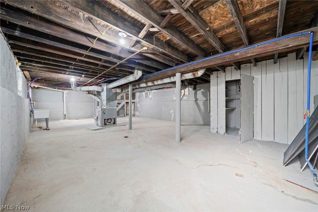 12617 Imperial Avenue, Cleveland, OH 44120