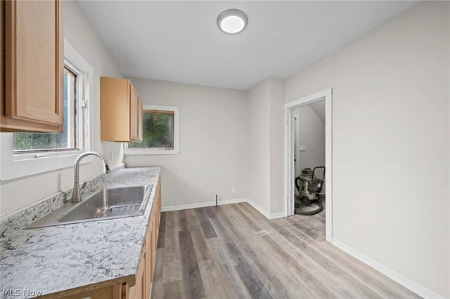 12617 Imperial Avenue, Cleveland, OH 44120