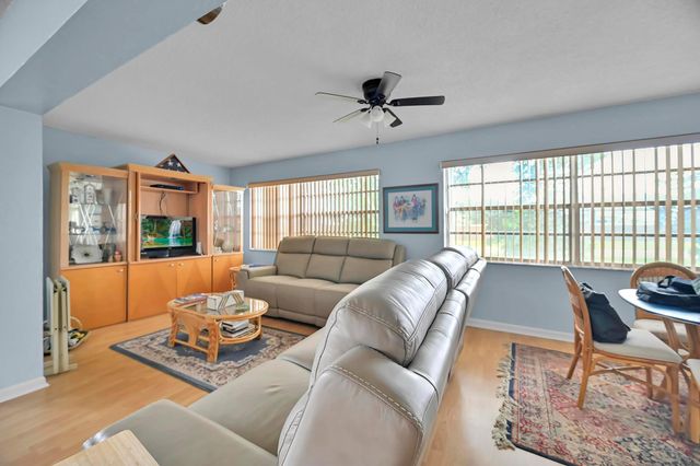 6127 Rainbow Circle, Greenacres, FL 33463