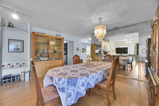 6127 Rainbow Circle, Greenacres, FL 33463