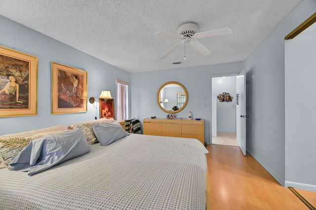 6127 Rainbow Circle, Greenacres, FL 33463