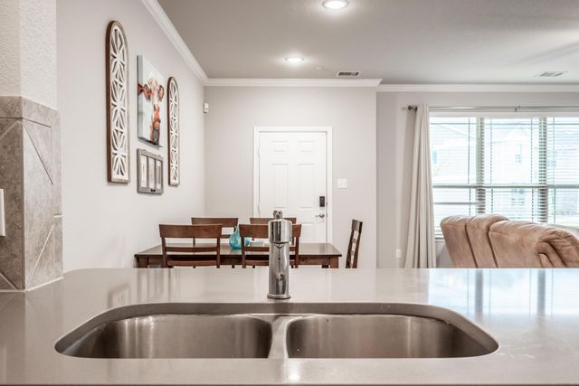2204 Greystone Drive, Denton, TX 76207