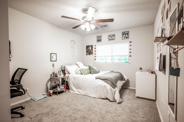 2204 Greystone Drive, Denton, TX 76207